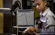 aƷܽ^ԣ̓r𡪡Fender Championϵ